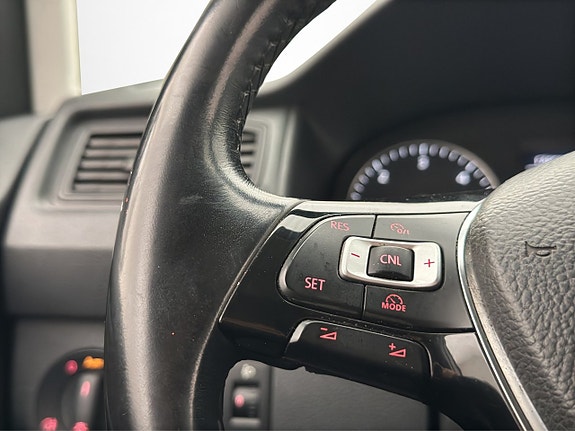 Volkswagen Caddy 16 of 25