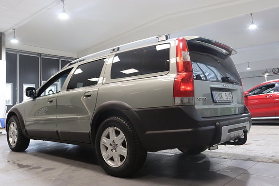 Volvo XC70 7 of 18