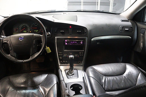 Volvo XC70 17 of 18