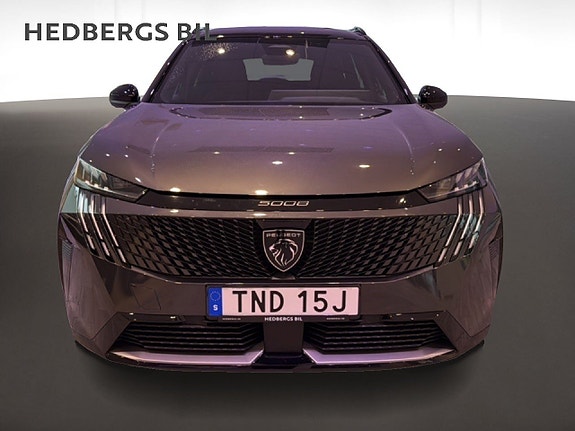 Peugeot e-5008 5 of 5