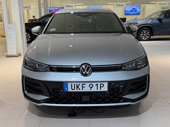 Volkswagen Passat 3 of 5