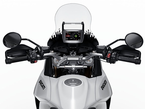 Ducati DesertX V2 7 of 9