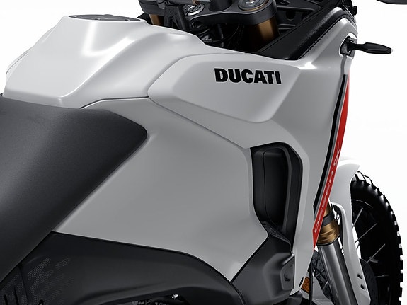 Ducati DesertX V2 8 of 9