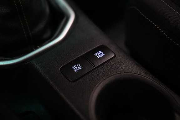 Toyota HiLux 23 of 29