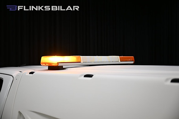 Toyota HiLux 18 of 29