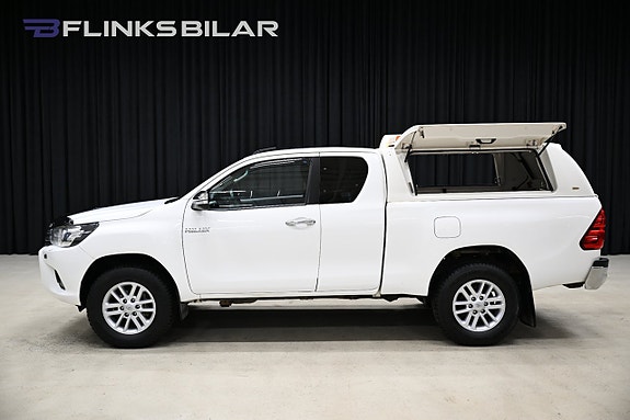 Toyota HiLux 4 of 29