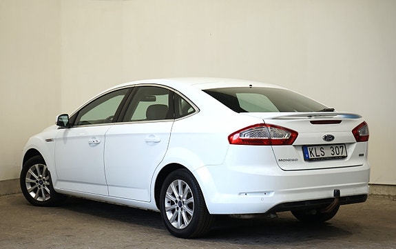 Ford Mondeo 3 of 13