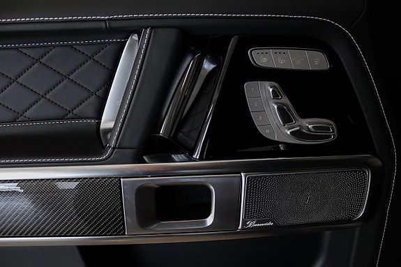 Mercedes-Benz G63 17 of 21