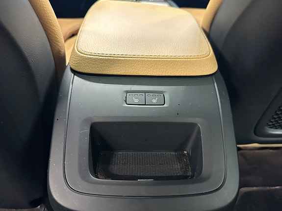 Volvo S90 19 of 27