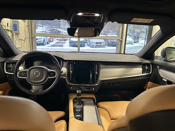 Volvo S90 13 of 27