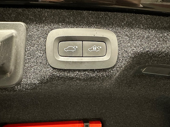 Volvo S90 8 of 27