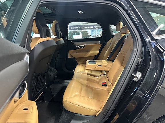 Volvo S90 10 of 27