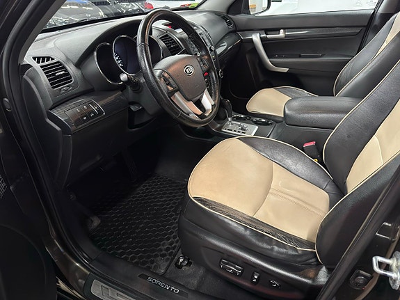 Kia Sorento 7 of 12