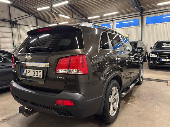 Kia Sorento 6 of 12