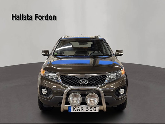 Kia Sorento 2 of 12