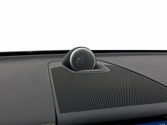 Volvo XC60 17 of 29