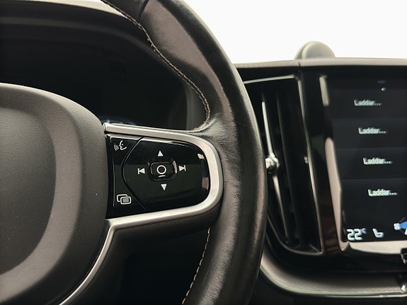 Volvo XC60 15 of 29