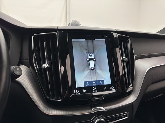 Volvo XC60 18 of 29