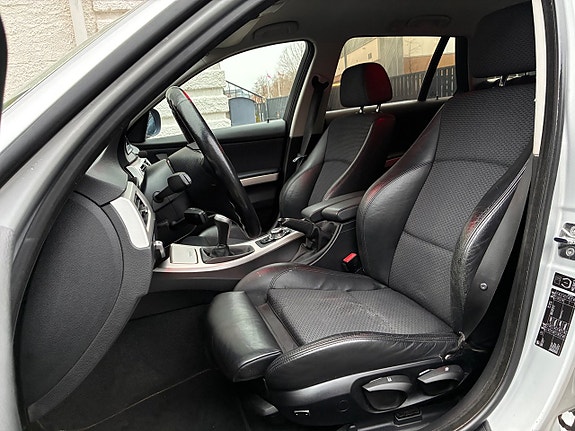 BMW 320 19 of 30