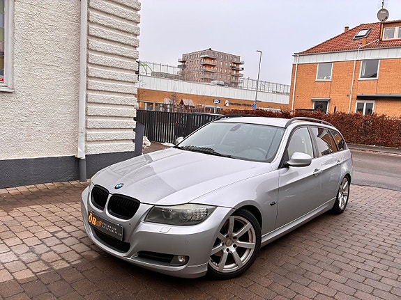 BMW 320 4 of 30