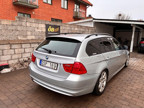 BMW 320 11 of 30