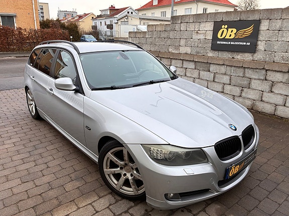 BMW 320 2 of 30