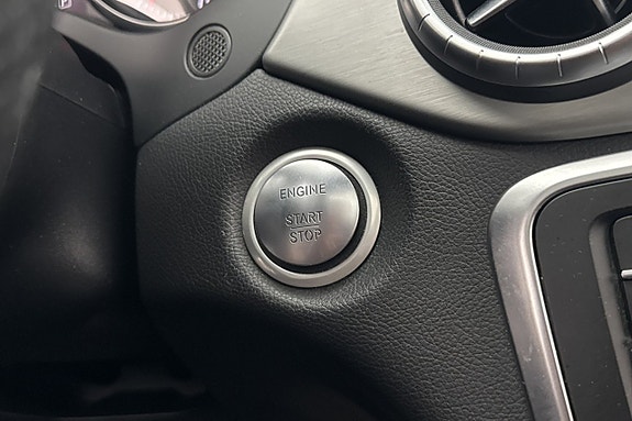 Mercedes-Benz CLA220 d 14 of 26