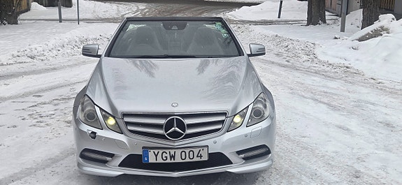 Mercedes-Benz E350 4 of 5