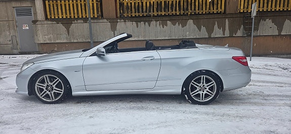 Mercedes-Benz E350 2 of 5