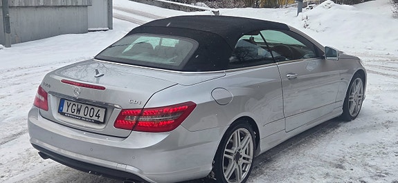 Mercedes-Benz E350 11 of 27