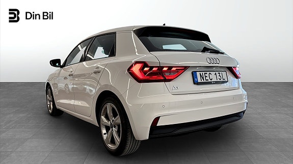 Audi A1 3 of 5