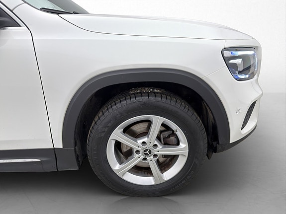 Mercedes-Benz GLB200 30 of 30