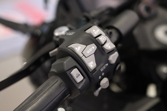 Kawasaki Ninja Z1000SX Inkl. Akrapovic 7 of 11