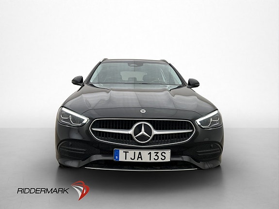 Mercedes-Benz C300 2 of 5
