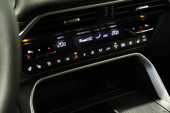 Mazda CX-80 17 of 20