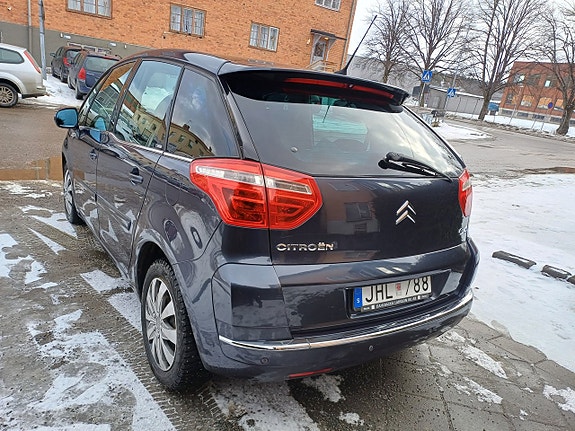 Citroen C4 Picasso 4 of 5