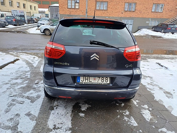 Citroen C4 Picasso 14 of 19