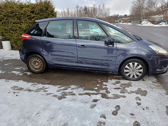 Citroen C4 Picasso 9 of 19