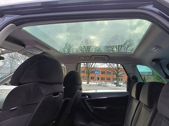 Citroen C4 Picasso 12 of 19