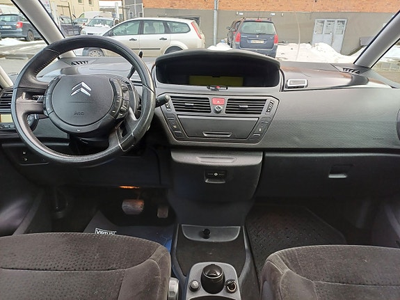 Citroen C4 Picasso 19 of 19