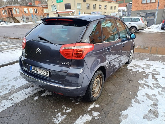 Citroen C4 Picasso 3 of 5