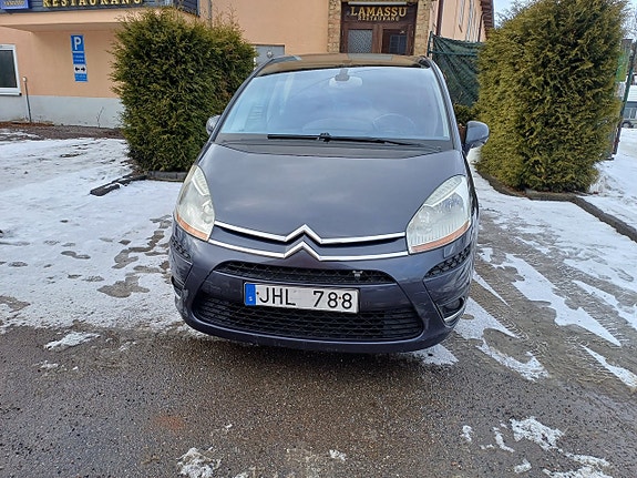 Citroen C4 Picasso 13 of 19