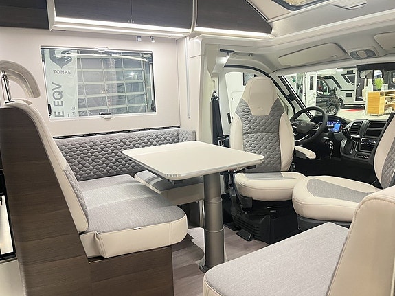 Adria MATRIX SUPREME 670 SL (ALDE+ASP+LP2+Aut 180hk+Heavy+5 bält) 11 of 27