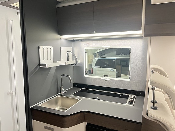 Adria MATRIX SUPREME 670 SL (ALDE+ASP+LP2+Aut 180hk+Heavy+5 bält) 17 of 27