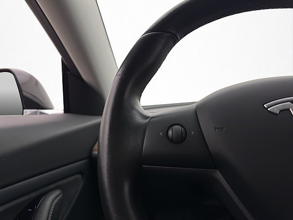 Tesla Model 3 14 of 30