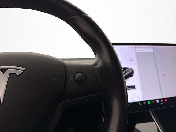 Tesla Model 3 15 of 30