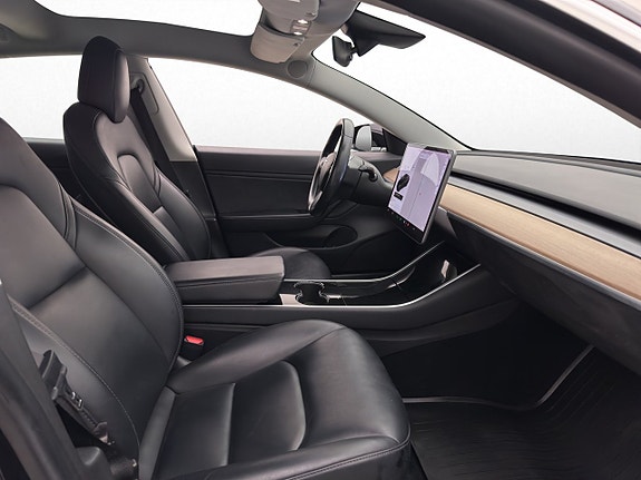 Tesla Model 3 29 of 30