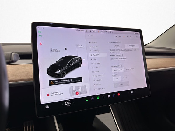Tesla Model 3 21 of 30