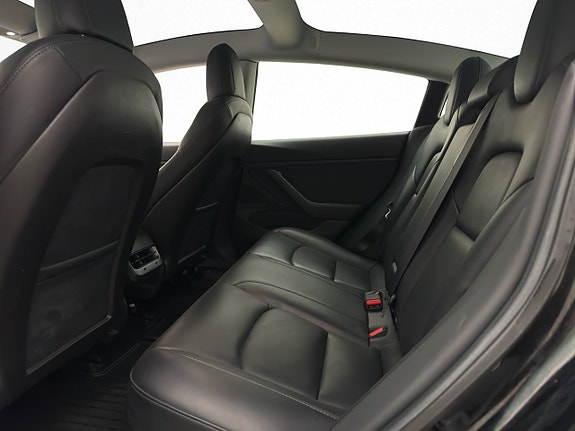 Tesla Model 3 24 of 30
