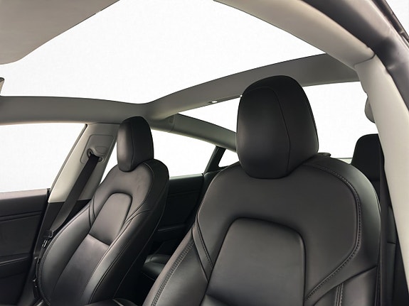 Tesla Model 3 11 of 30
